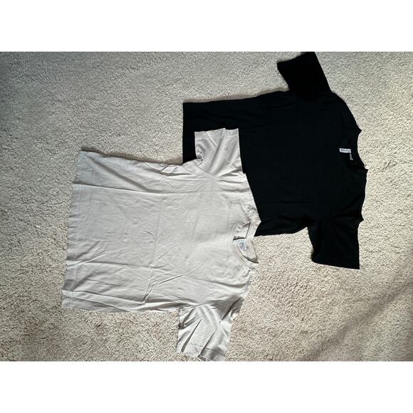 H&M oversize t-shirt bundle (tan and black) size XS - Picture 10 of 11
